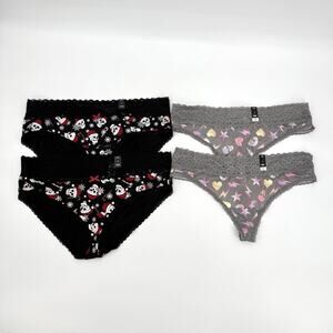 Torrid Panties Underwear 4 Pair Mixed Lot Hipster & Thong Size 2 Skulls